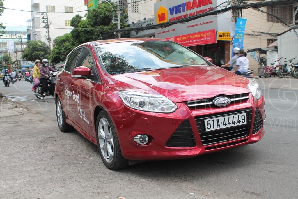 Ford Focus 2013 Việt Nam - Ảnh 11